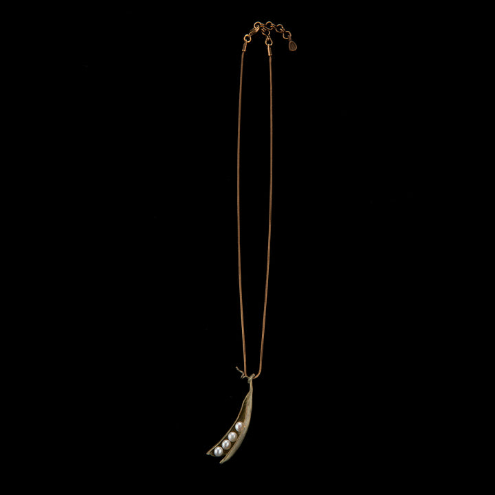 Pea Pod Pendant - 4 Pearls