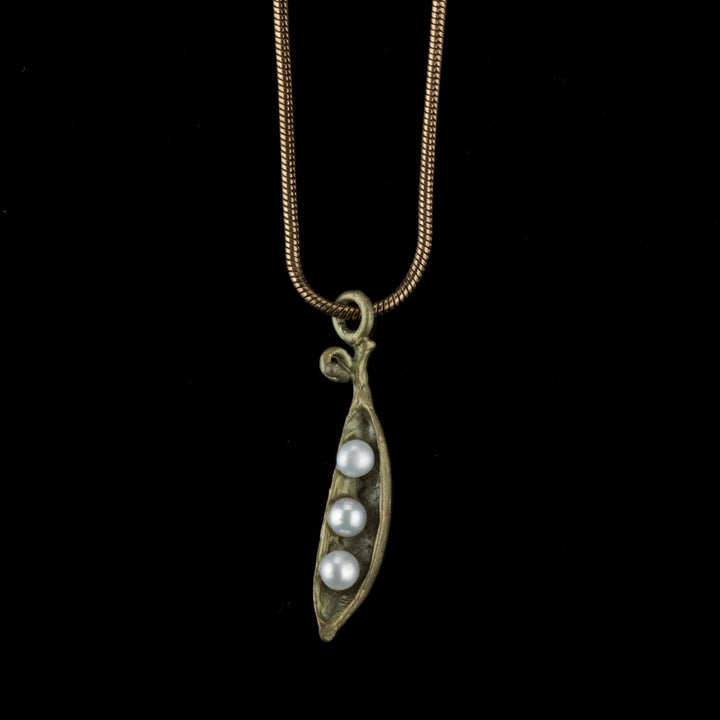 Pea Pod Petite Pendant - 3 Pearls