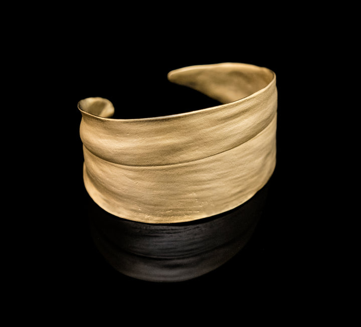 Cordyline Gold Cuff